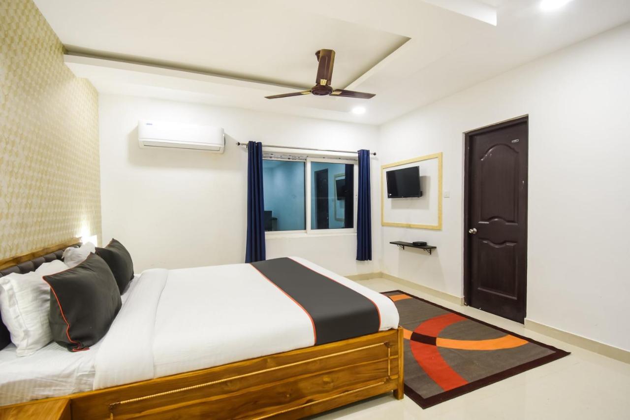 Collection O Red Velvet Premium Otel Balianta Dış mekan fotoğraf